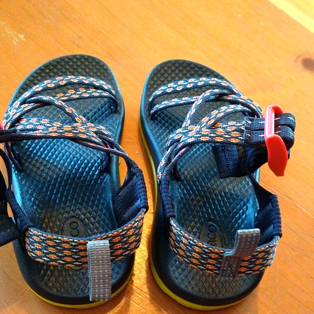 Chaco sandals 10 toddler